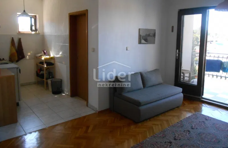 MALINSKA Apartment of 58 m2 with a loggia – 3