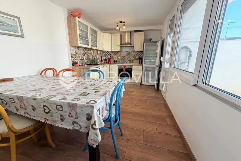 Novi Vinodolski, three-bedroom house, apartment of 85 m² with a terrace, 250 m from the sea. – 3
