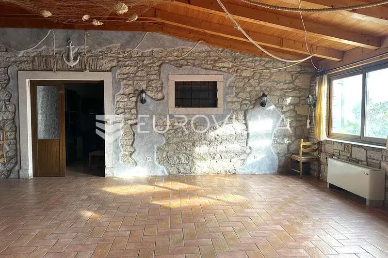 Istria, Brtonigla - charming stone house with investment potential – 2