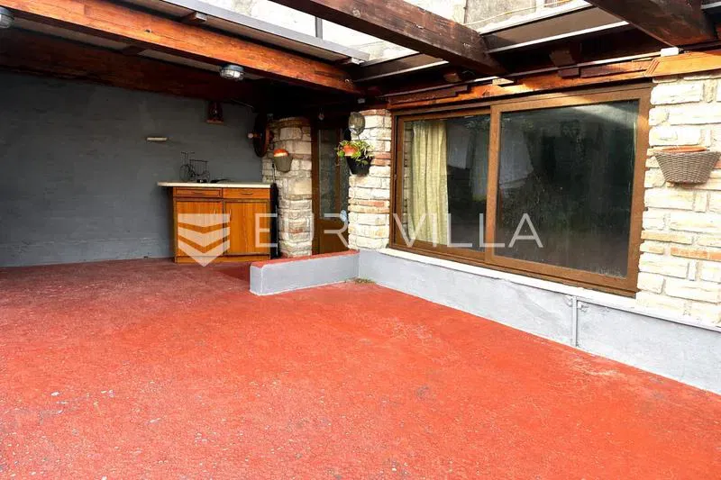 Istra, Brtonigla, dvije stambene jedinice u centru s iznimnim investicijskim potencijalom