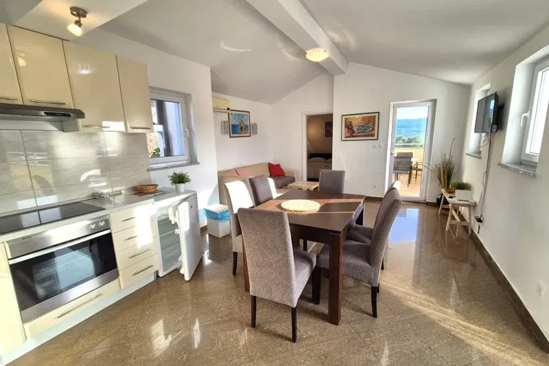 Appartamento con due camere da letto e vista mare, vicino alla spiaggia – 3