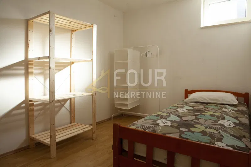 Flat Pehlin, Rijeka, 74m2 – 2