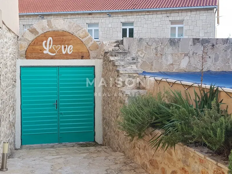 Ház Vrbanj, Stari Grad, 170m2