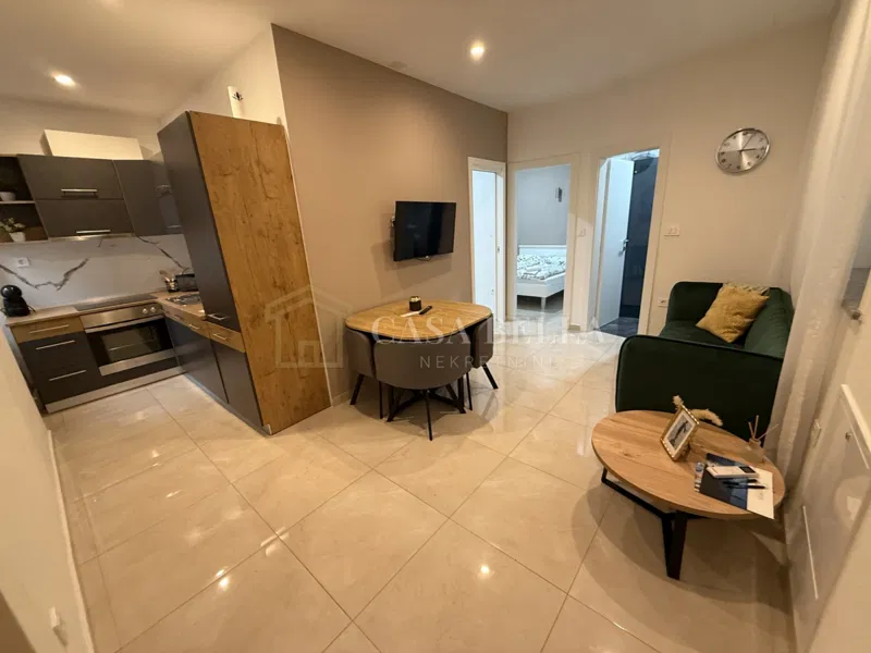 Prodaja – Opatija centar, nulta zona, 2 stambene jedinice (72 m²) – 3