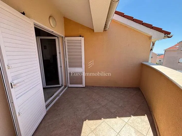 Novalja - appartamento con ampia terrazza vicino al mare – 2