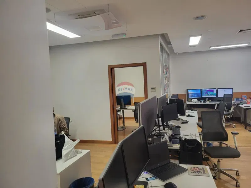 Lokal użytkowy Pula – 3
