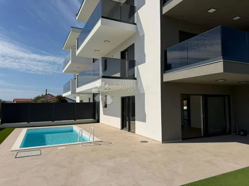 Tribunj - nuova costruzione, bilocale S2 con giardino e piscina – 2