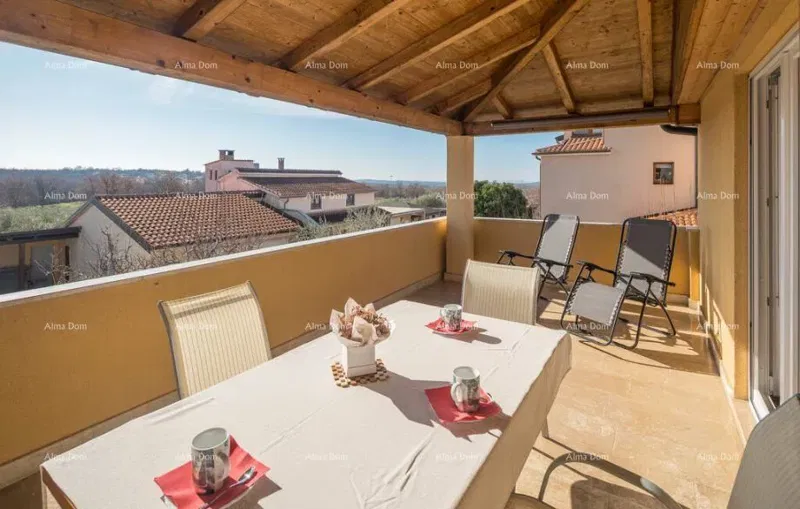 Okolica Poreča – casa, 300 m2, con due appartamenti e piscina – 3