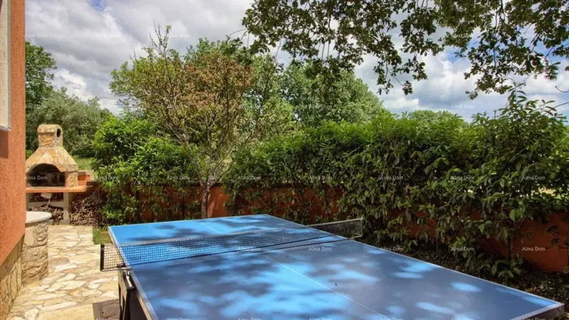 House with a pool in Medulin – 3