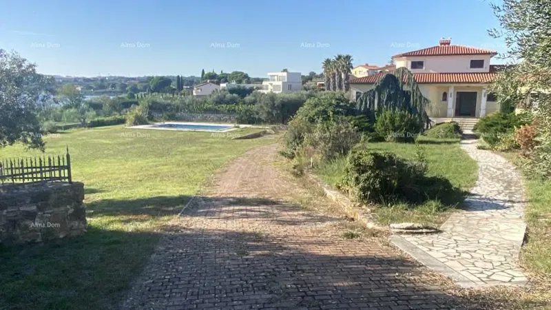 POMER, first row to the sea, house with building land and project for a luxury villa – 2