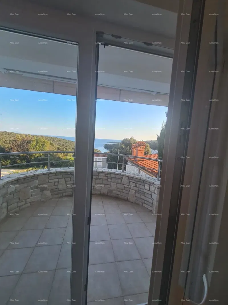 For sale: Charming 60 m² apartment in Duga Uvala – sea view – 3