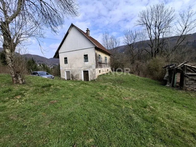 ČABAR, OKOLICA - Kuća u srcu prirode, 70 m², okućnica