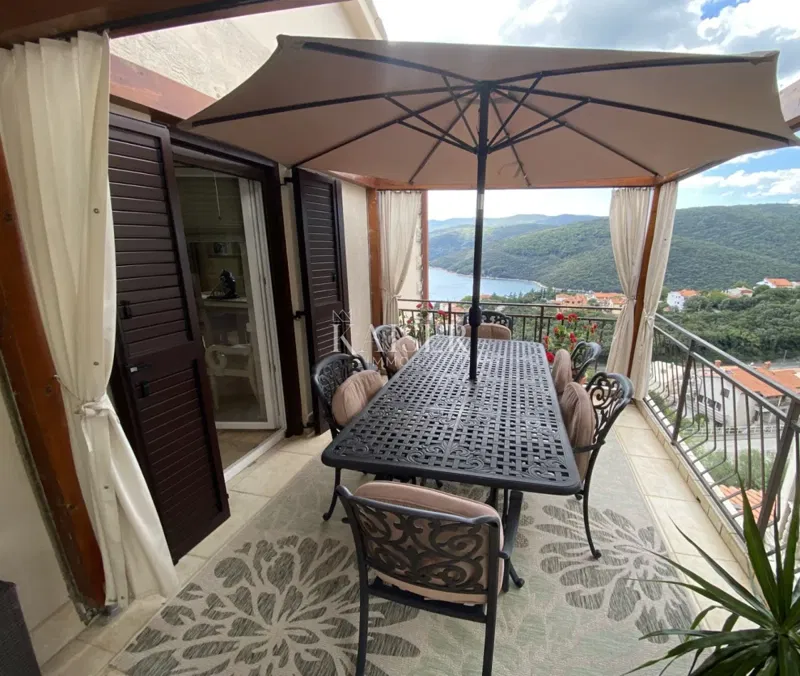 Isztria, Rabac – Penthouse lakás egyedi kilátással a tengerre, csendes helyen, közel a strandhoz – 2