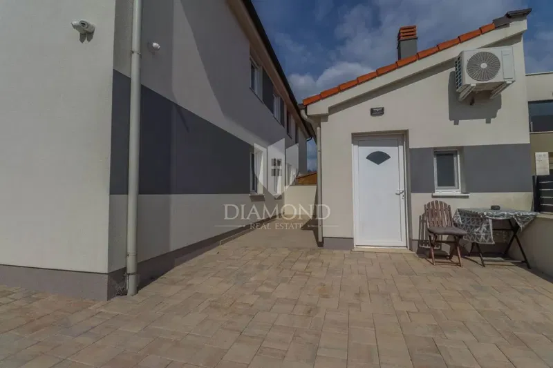 Šišan, casa di qualità con tre appartamenti – 3
