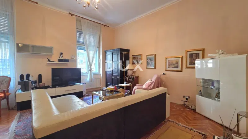RIJEKA, POTOK - Hangulatos, nagy belmagasságú, nagy potenciállal rendelkező városi lakás, 2 hálószobával, 75m2 – 3