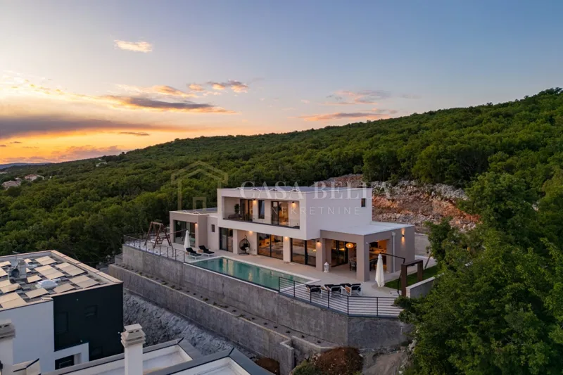 Kostrena, luksuzna moderna vila, 295,95m2, unutarnji bazen! – 2