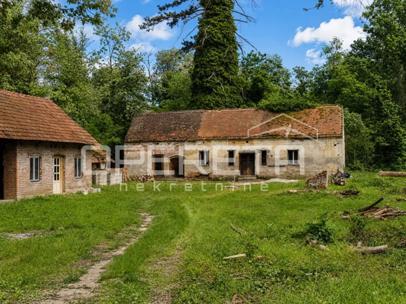 Terreno agricolo con edifici, 85.985 m2, Ferdinandovac – 2