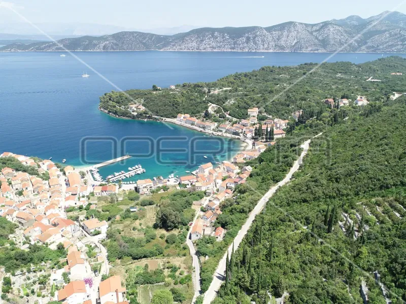 Pozemok Račišće – 3