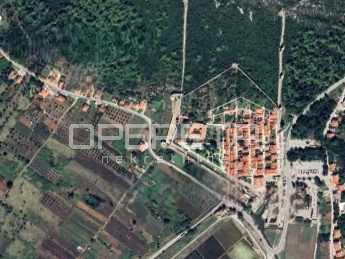 Ston – Građevinsko zemljište s pogledom na povijest