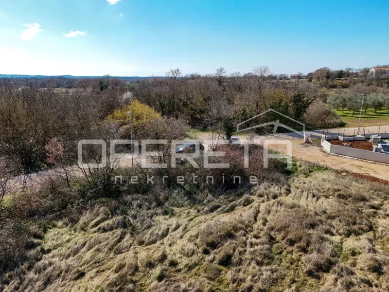 ISTRIA, KANFANAR (MRGANI) - Building plot with valid building permit – 2