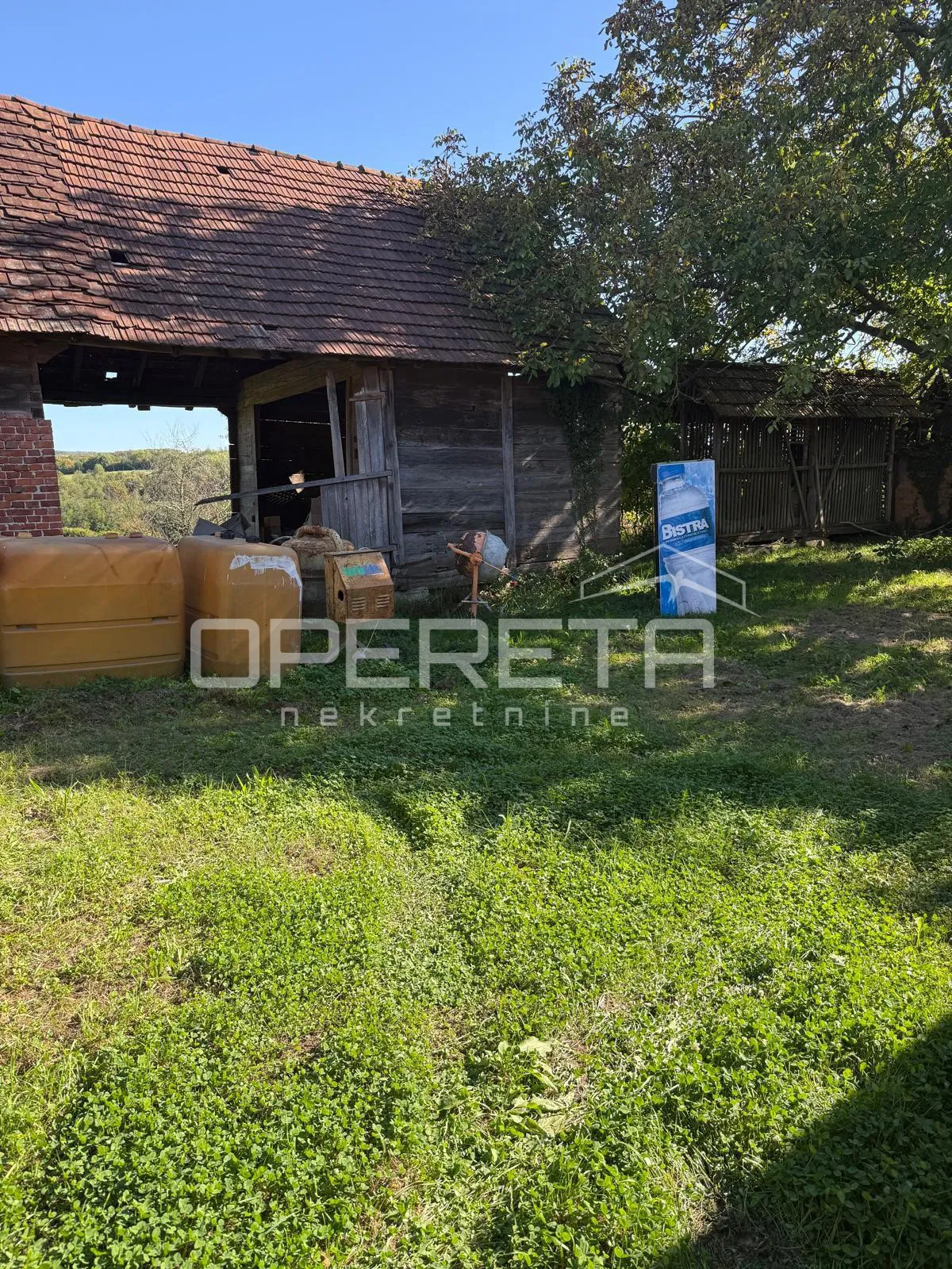 Zemljište s dozvolom i započetom gradnjom – okolica Čazme