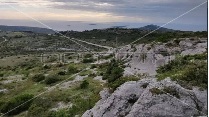 ROGOZNICA AREA; LAND WITH A VIEW 28,000m2 FOR FAMILY FARMING AND TOURISM, AFFORDABLE! – 2