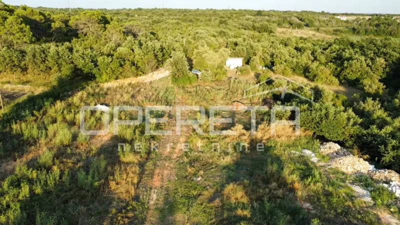 Vodnjan, Vodnjan, 916.00 m2, 175,000.00 EUR – 3