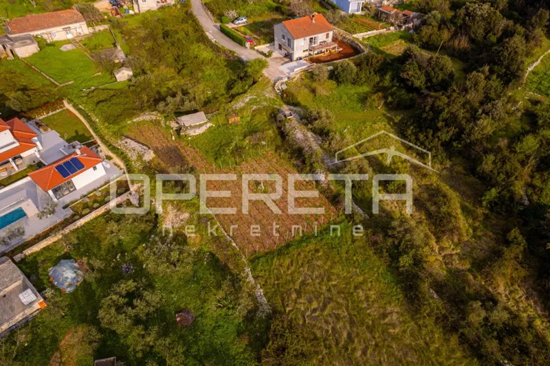 Građevinsko zemljište-757m2, Žrnovo,Korčula