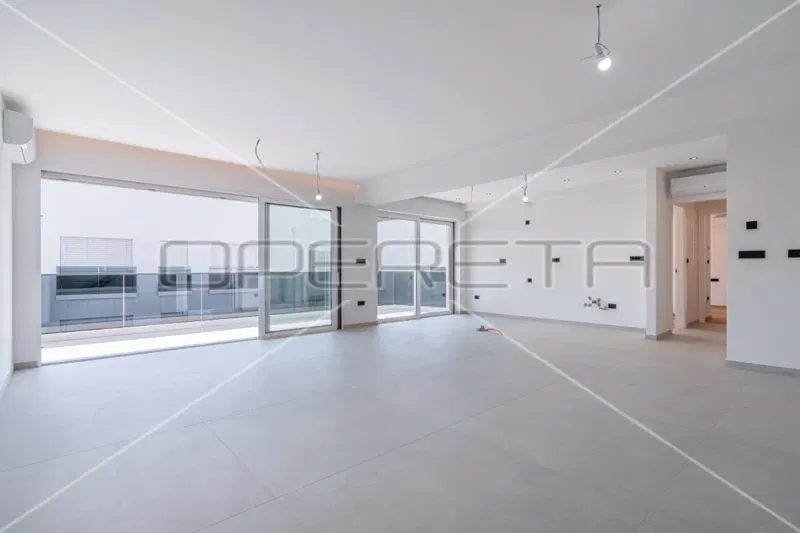 Spacious two-story apartment 200m from the beach with a rooftop terrace – 2