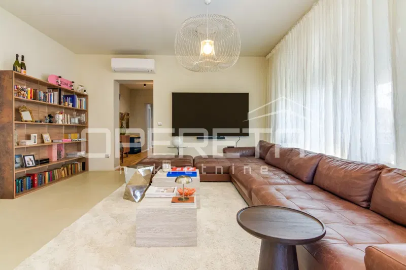 Sale, Apartment, Vrhovec, Vrhovec/Nad lipom, Big, 190m2 – 2