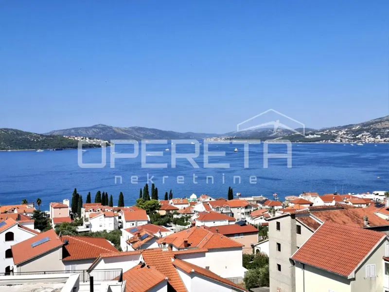 Ciovo / Comfortable apartment with sea view – move-in ready – 3
