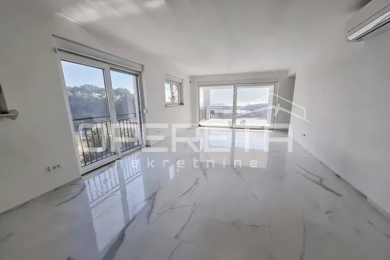 Nuova costruzione a Banjol con vista mozzafiato sul mare e sul centro storico di Rab. – 3