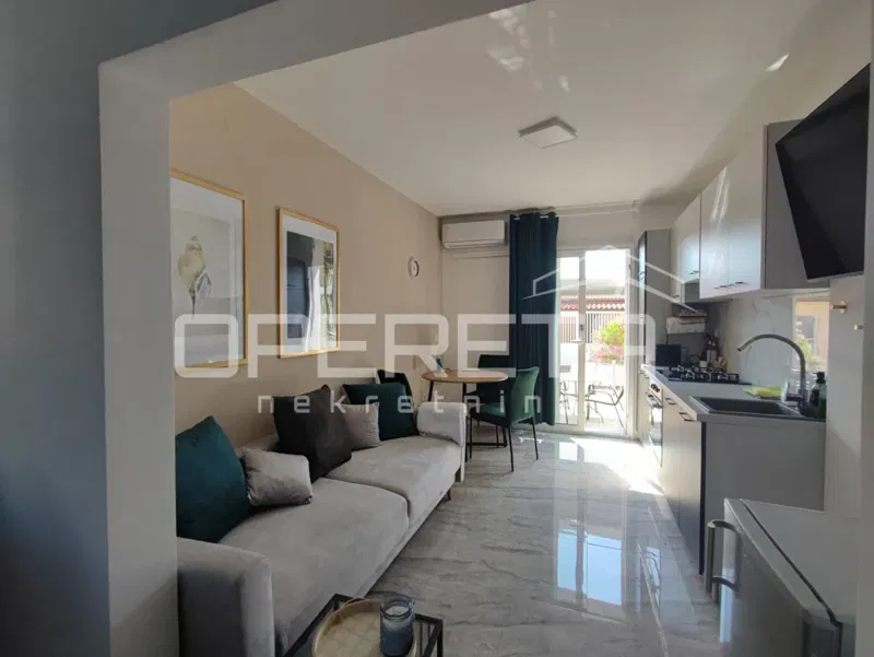 Appartamento di 77 m2, due appartamenti separati, 100 m dalla spiaggia, Vir, Zara – 2