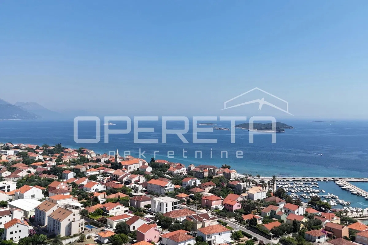 *** Pelješac - Penthouse s dvije terase ***