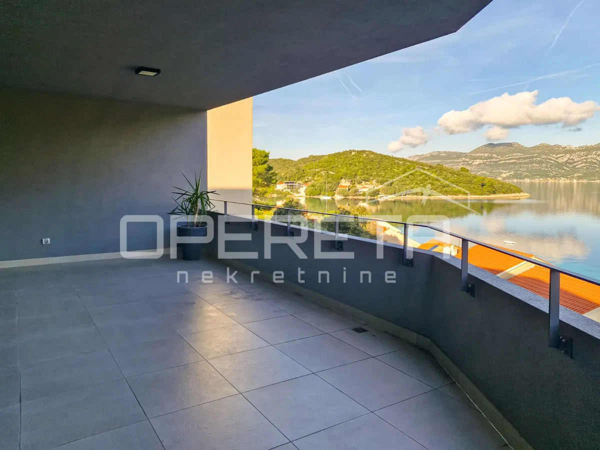 Žrnovska Banja, Korčula, appartamento 125 m2, vista mare, garage