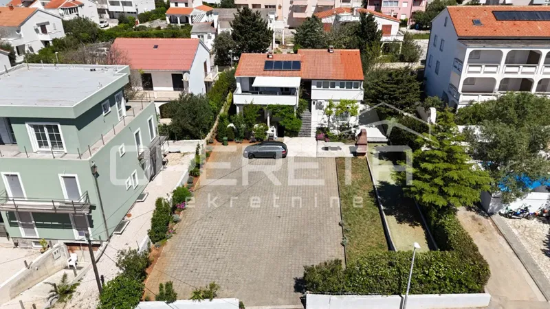 Novalja – three-bedroom apartment 85 m², 500 m from the sea – 3