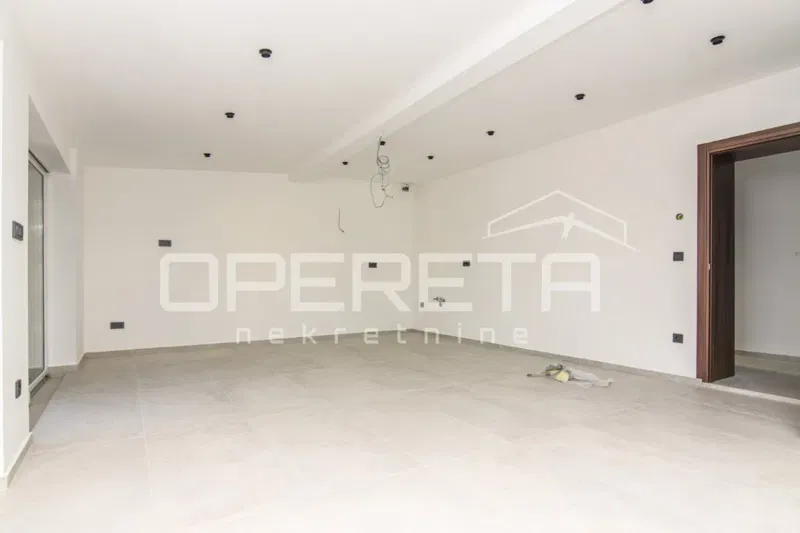 Vendita, Appartamento, Srednjaci, Drniška, 4l, 80m2 – 2