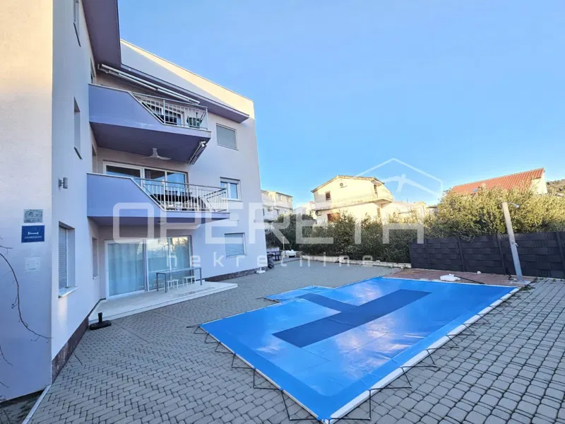 Spacious apartment with pool and parking, 81.20 m², Okrug Gornji – 2