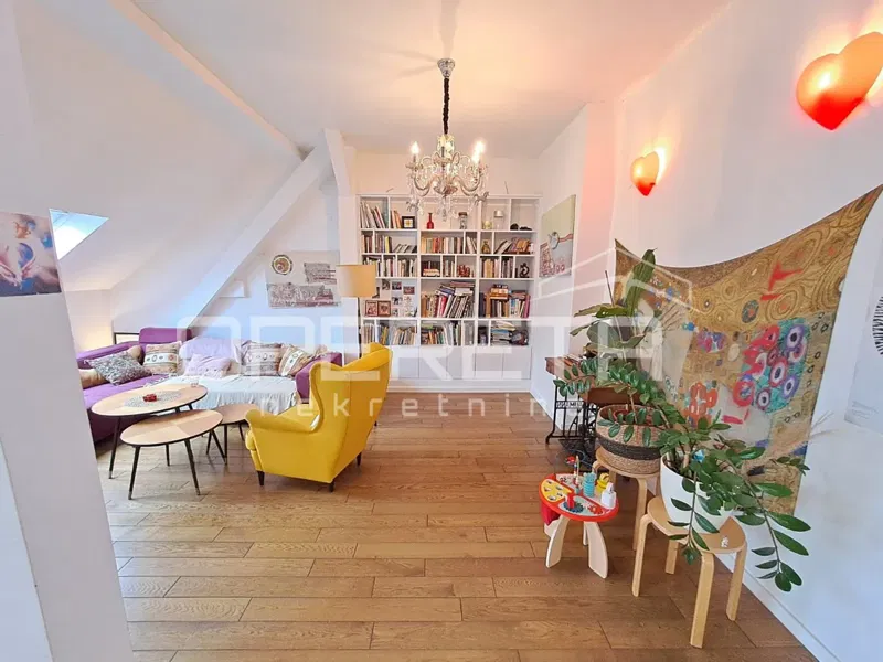 Apartment with a gallery in the heart of Zagreb – high ceilings and plenty of light – 3