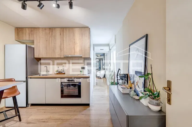 Split center (Dobri) – 2 apartments in one flat / top investment in the heart of the city – 2