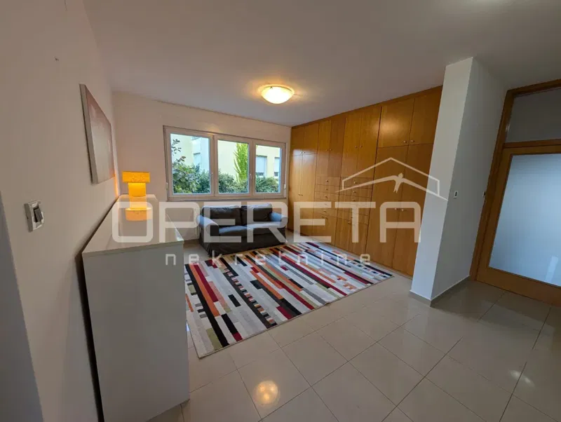 Affitto, Appartamento, Šestine, Šestinski vijenac , Grande, 240m2 – 3