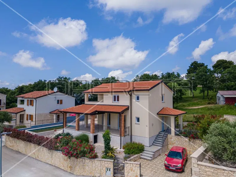 ISTRIA, KAŠTELIR - Casa con piscina e vista mare – 2