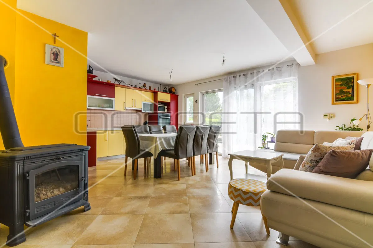 Vendita, Casa, Strmec, Savska, Indipendente, 360m2