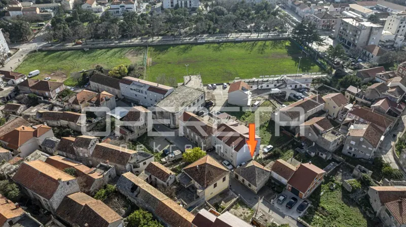 Family House with Potential Near the Center of Blato – 2
