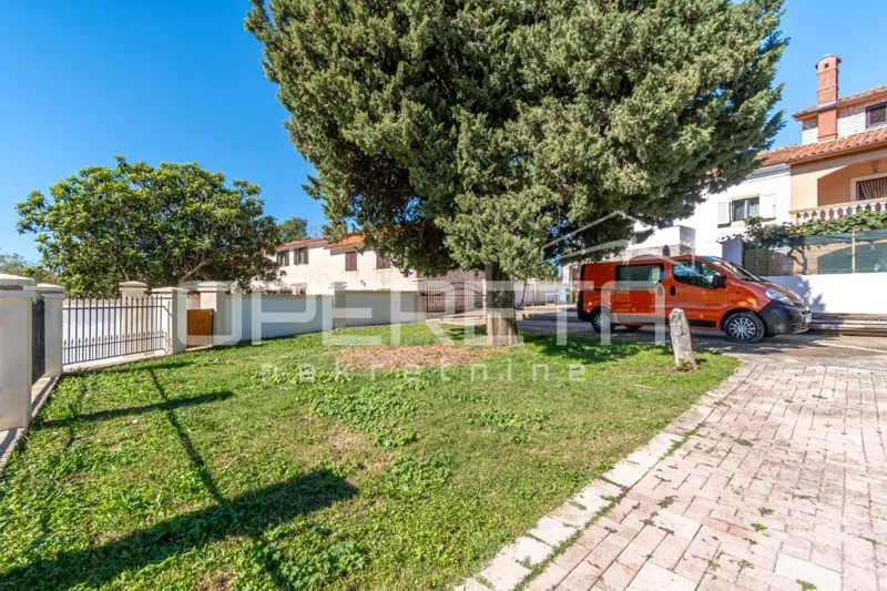 Istria, Marčana, house with 3 bedrooms, pool, and garage, quiet location – 3
