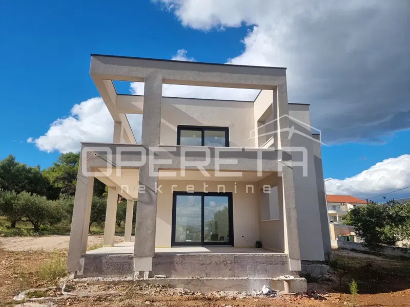 Moderna casa familiare con piscina e ampio giardino – Vodice – 3
