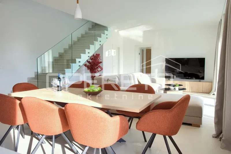 Vendita, Casa, Krk, Linardići , Indipendente, 255m2 – 3
