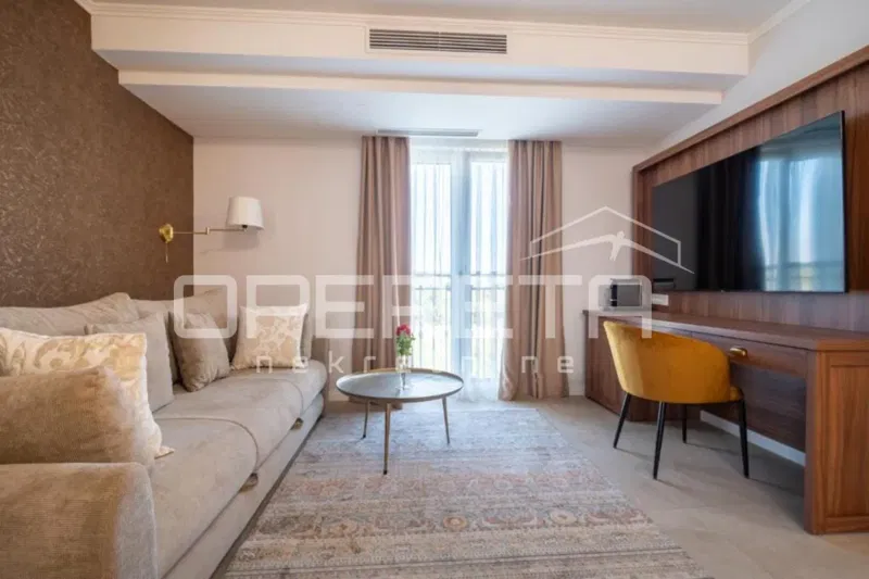 Zaton – Luxury Villa with 5 Units, Pool, and Investment Potential – 2