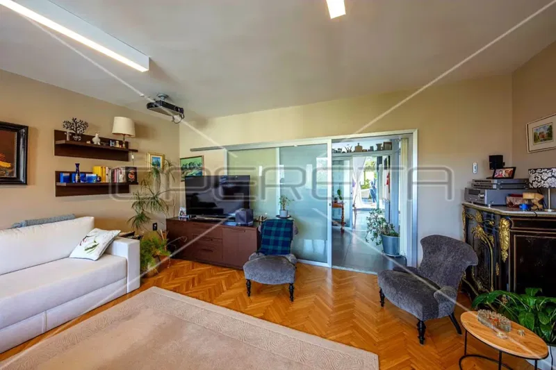AFFITTO, CASA, ZAGABRIA, MEDVEŠČAK, MLINARSKA. Bellissima casa/appartamento recentemente ristrutturata, suddivisa su tre piani. – 2