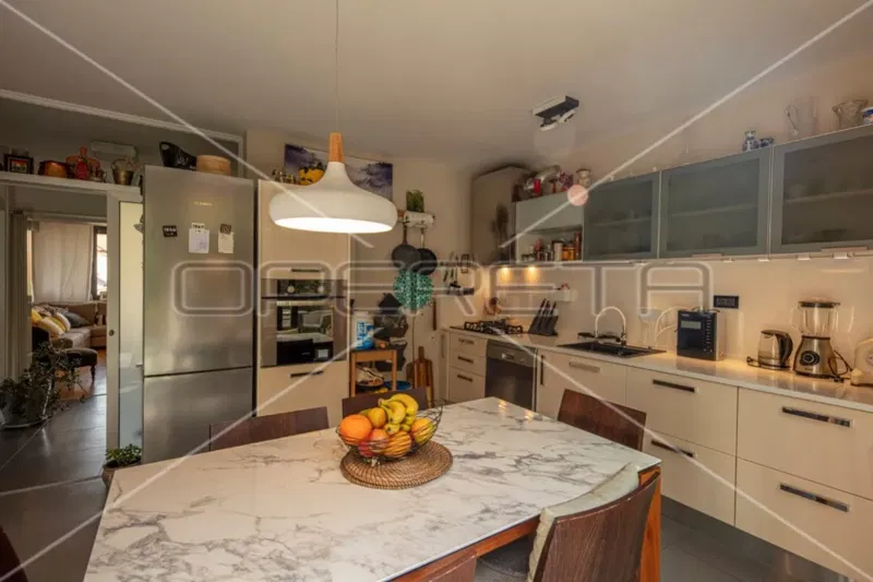 AFFITTO, CASA, ZAGABRIA, MEDVEŠČAK, MLINARSKA. Bellissima casa/appartamento recentemente ristrutturata, suddivisa su tre piani. – 3